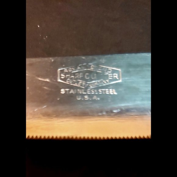 Royal Brand Butterscotch Bakelite Steak Knives - Picture 5 of 5